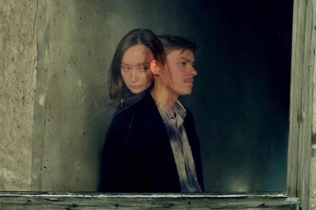 /productions/Návštěvní doba/images/návštěvní doba.webp