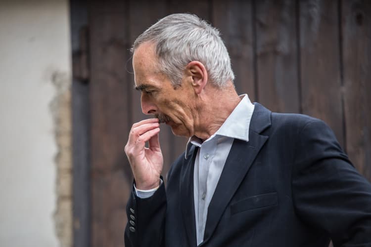 Víš přece že neslyším